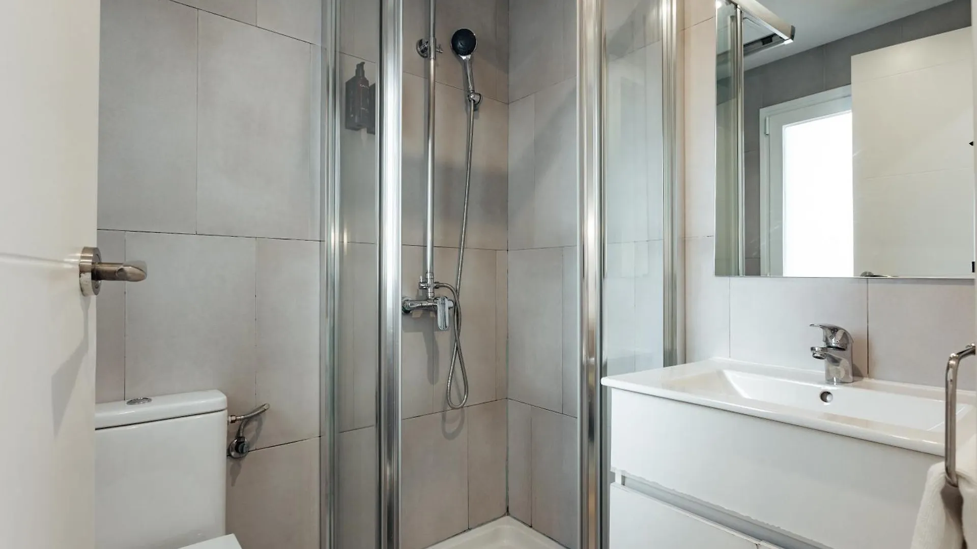 Vibe Apartments By Olala Homes L'Hospitalet de Llobregat Spanje